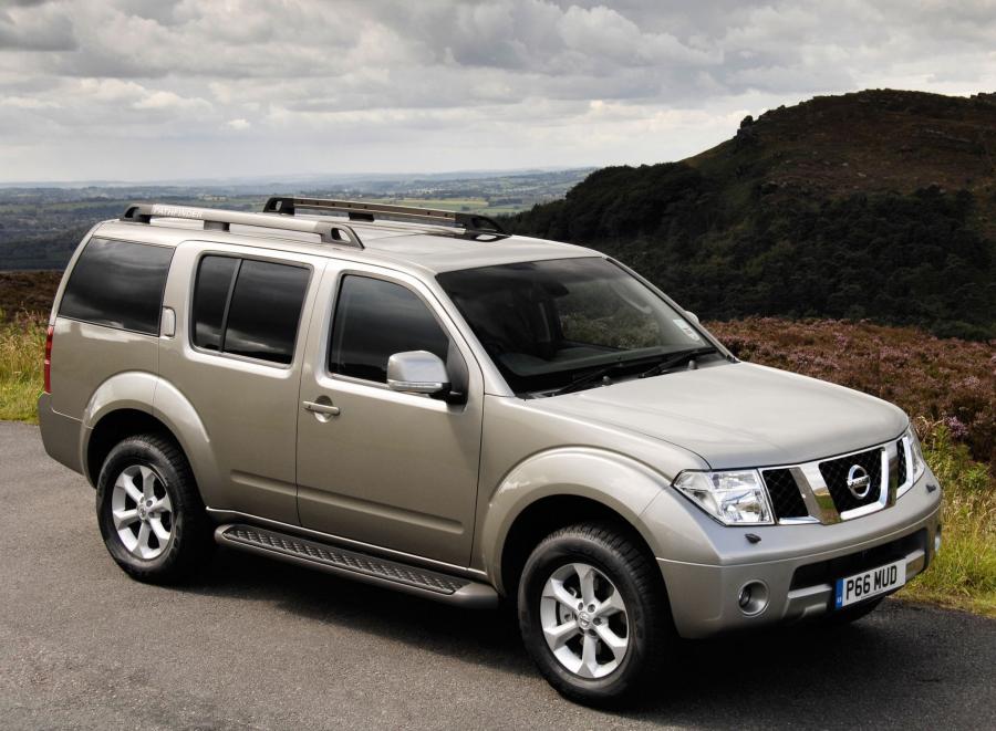  Nissan Pathfinder 2004 года  (UK) (фото 6 из 14)